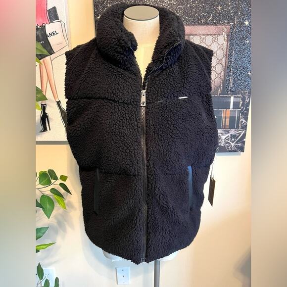 NWT BearPaw Womens Black Sherpa Faux Leather Full Zip Cozy Shearling Vest Sz XL - Picture 1 of 9